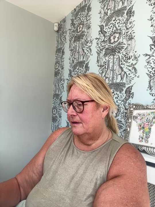 MoistCurveyChanel