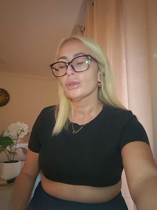 Molliexo Stripchat recording – Oct 19, 2026