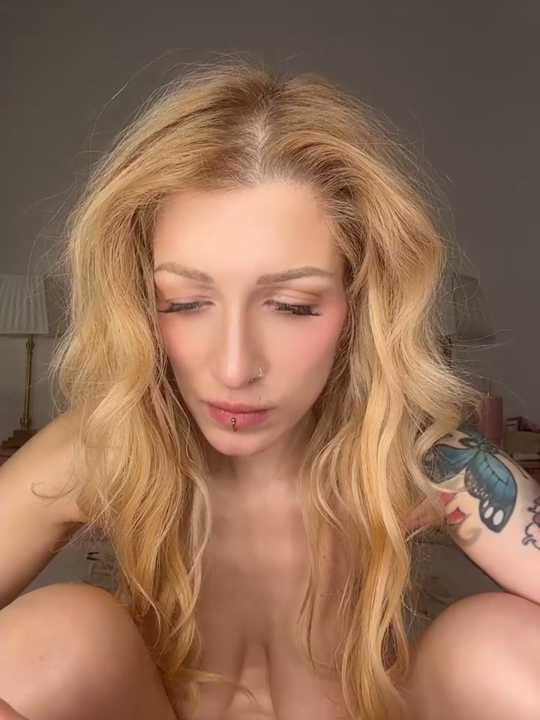 Molly_Johnson_uk
