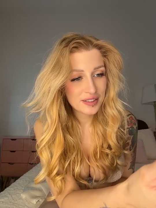 Molly_Johnson_uk cam recording