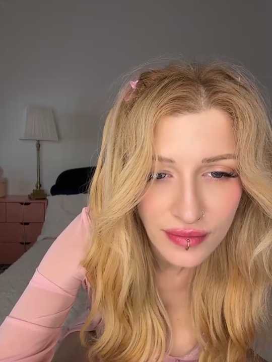Molly_Johnson_uk cam recording