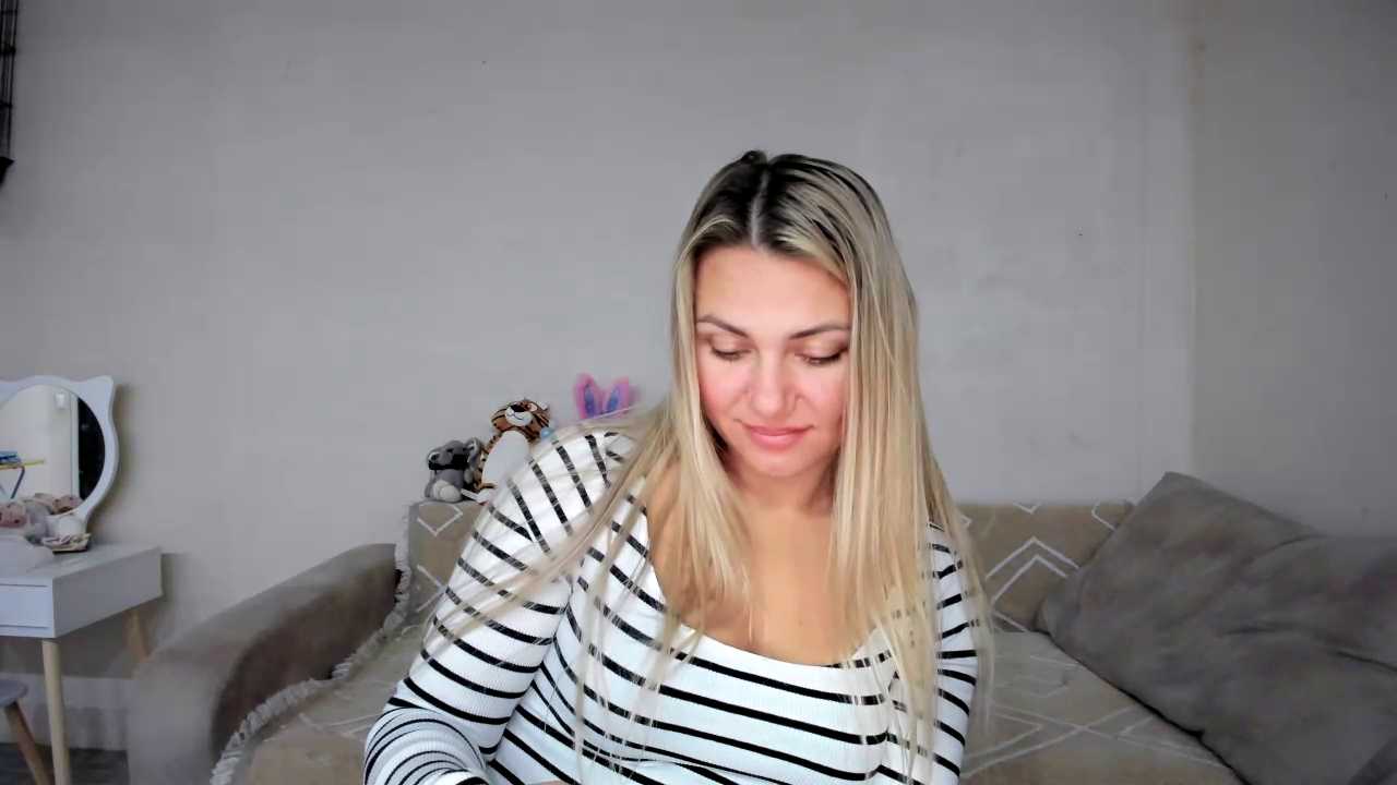 MonicaSweettty Stripchat recording – Oct 16, 2026
