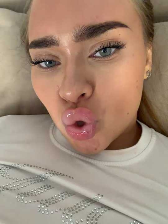 MonicaWestt