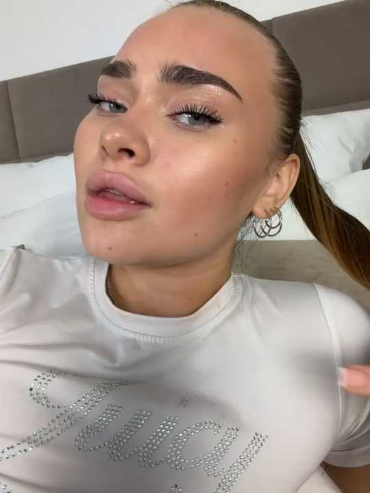 MonicaWestt