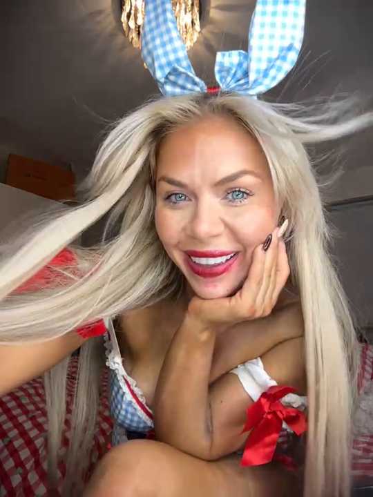 MrsJasminDoll