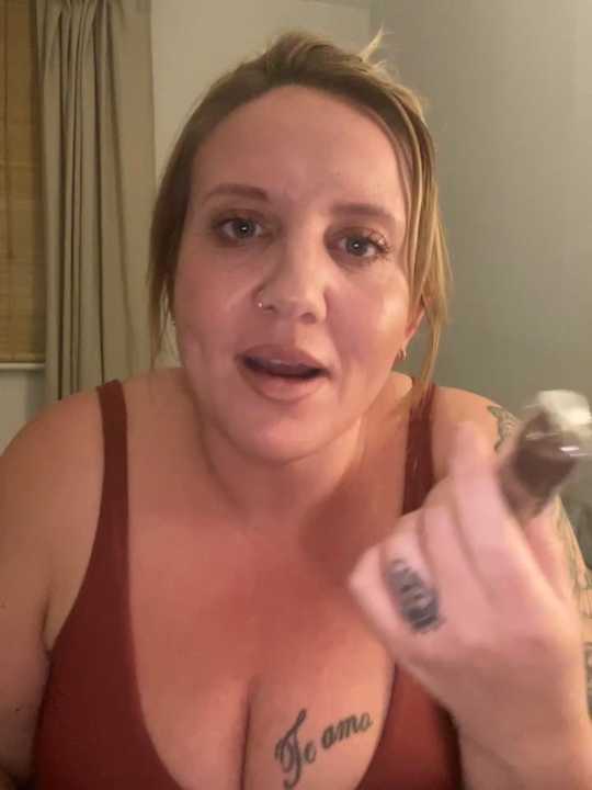 Ms_Hot_July cam recording