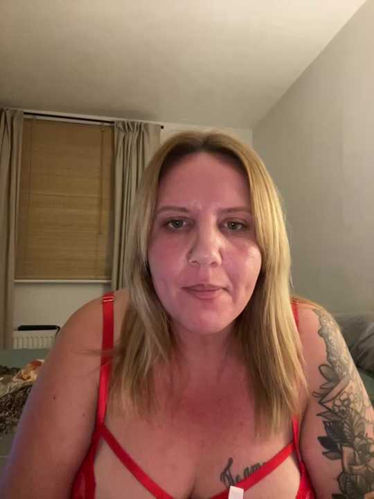 Ms_Hot_July cam recording