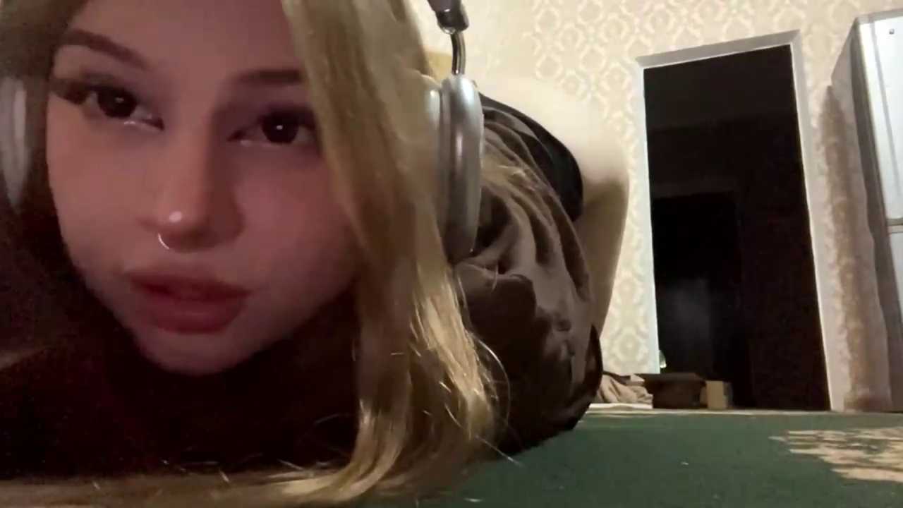 MyrtisBrighter Stripchat recording – Oct 22, 2026