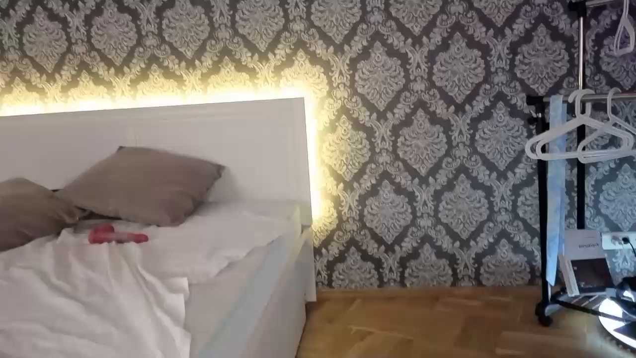 Mystic_Ravyn cam recording