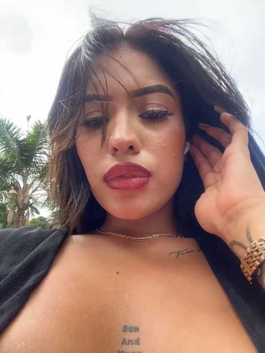 MystiqueXXX cam recording