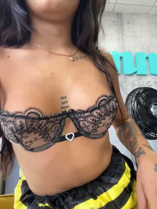 MystiqueXXX cam recording