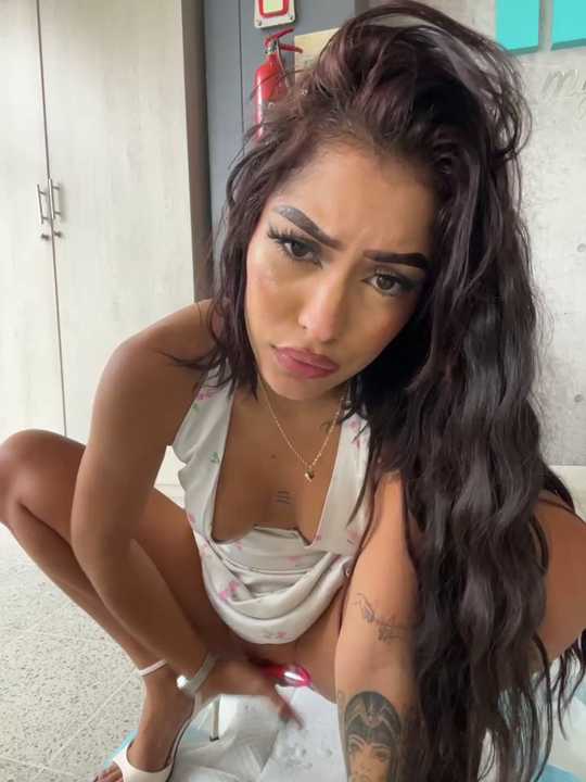 MystiqueXXX cam recording