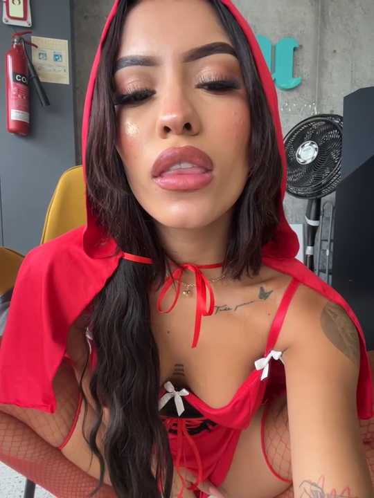 MystiqueXXX cam recording