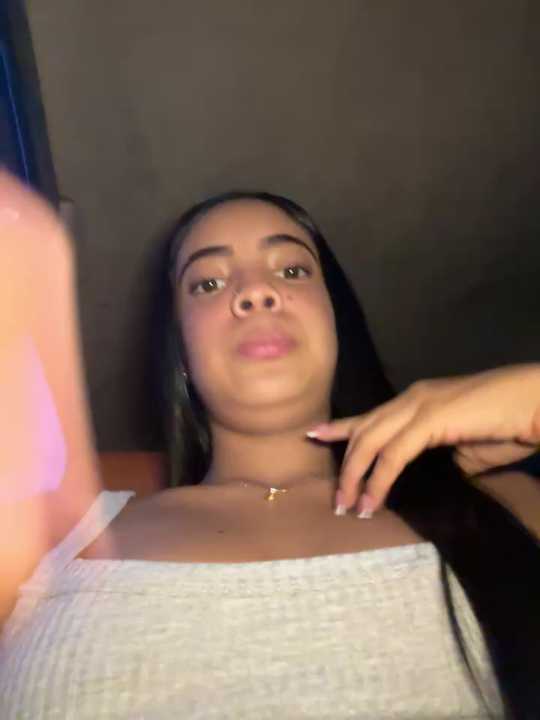 NAUGHTY_LITTLE_18 cam recording