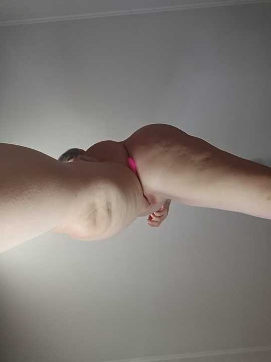 NakedFlowerHelena cam recording