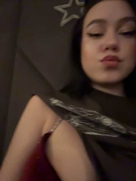 NaomiCumcam cam recording