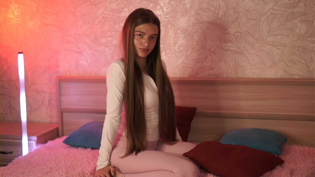 NaomiMayr cam recording