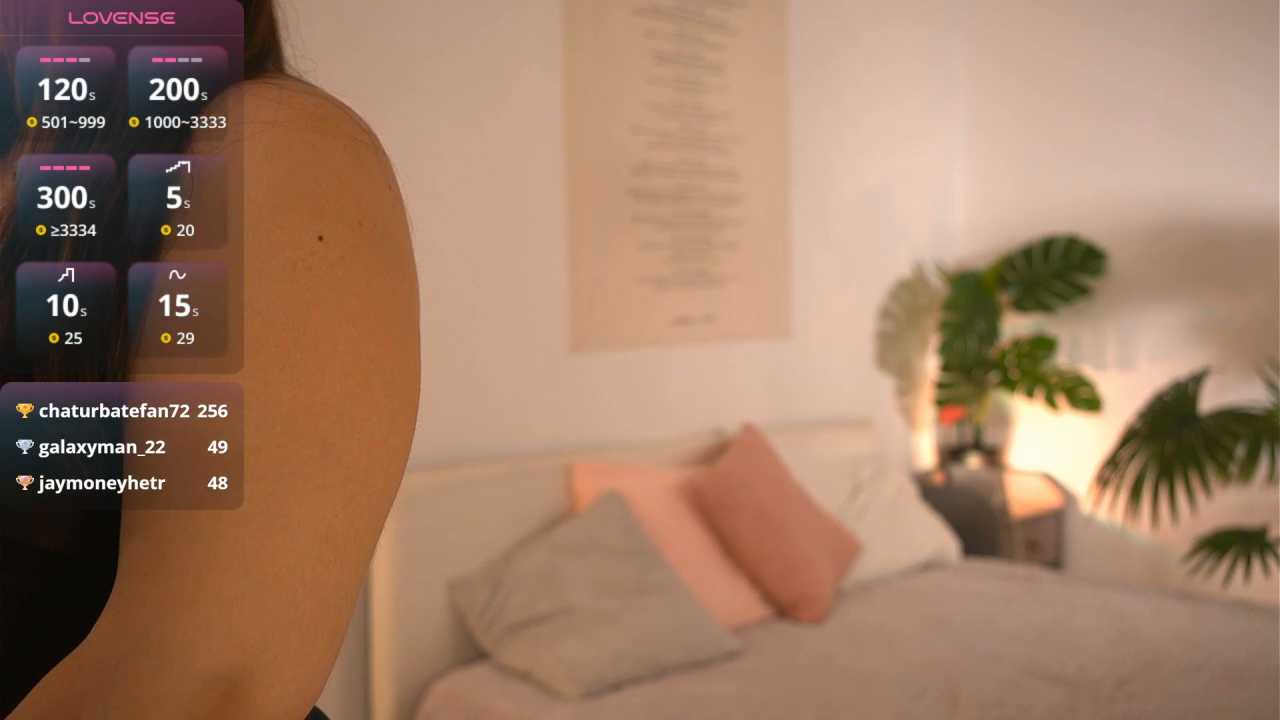 Naomi_Vibe_
