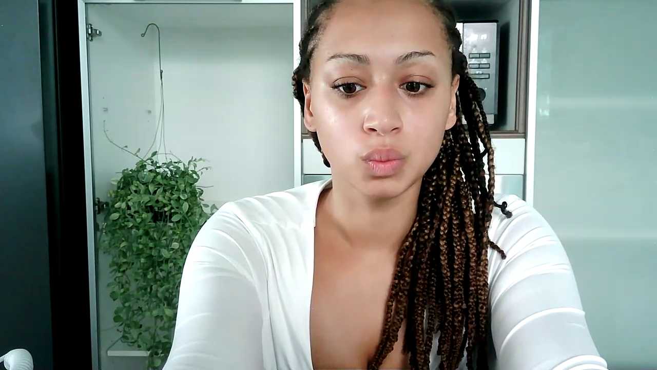 Naomisroom cam recording