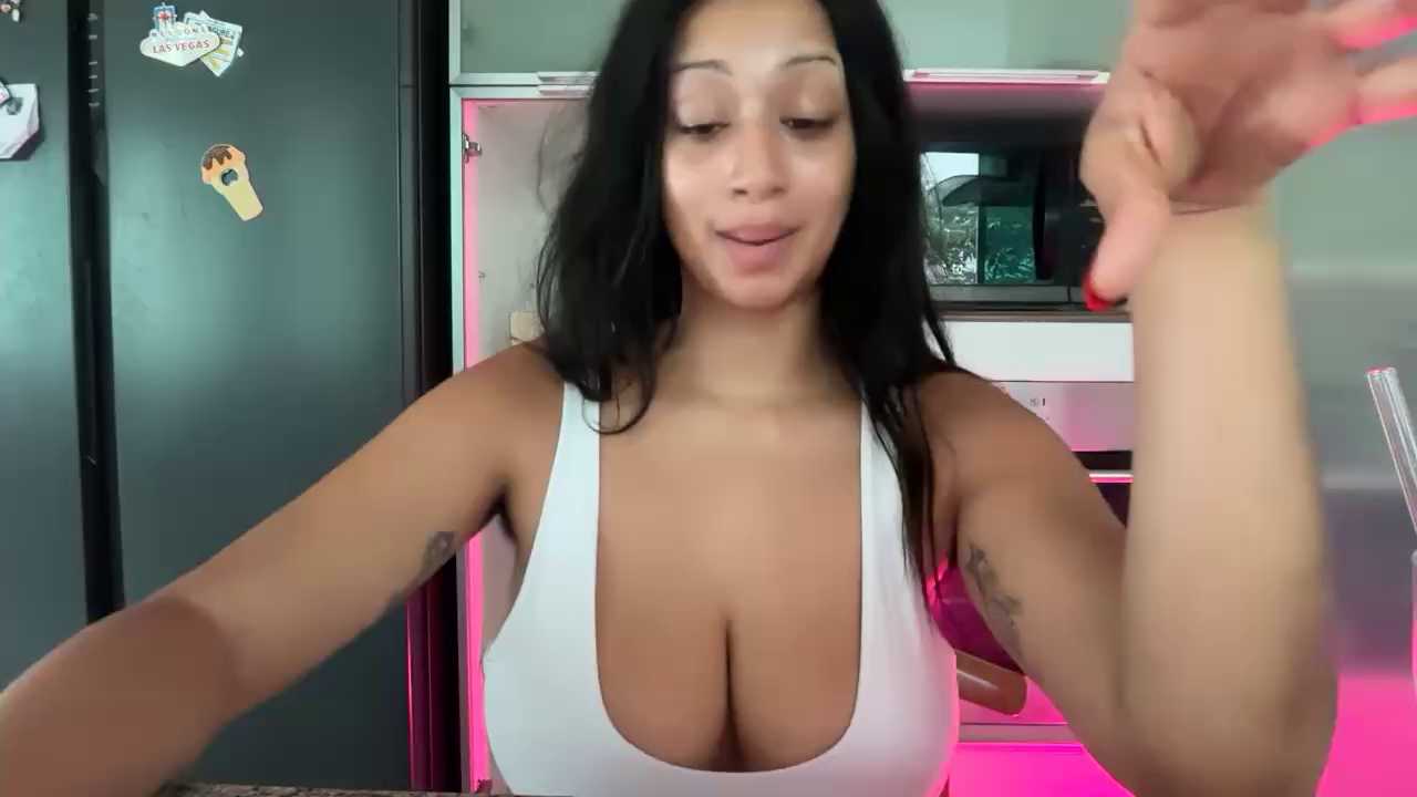Naomisroom cam recording