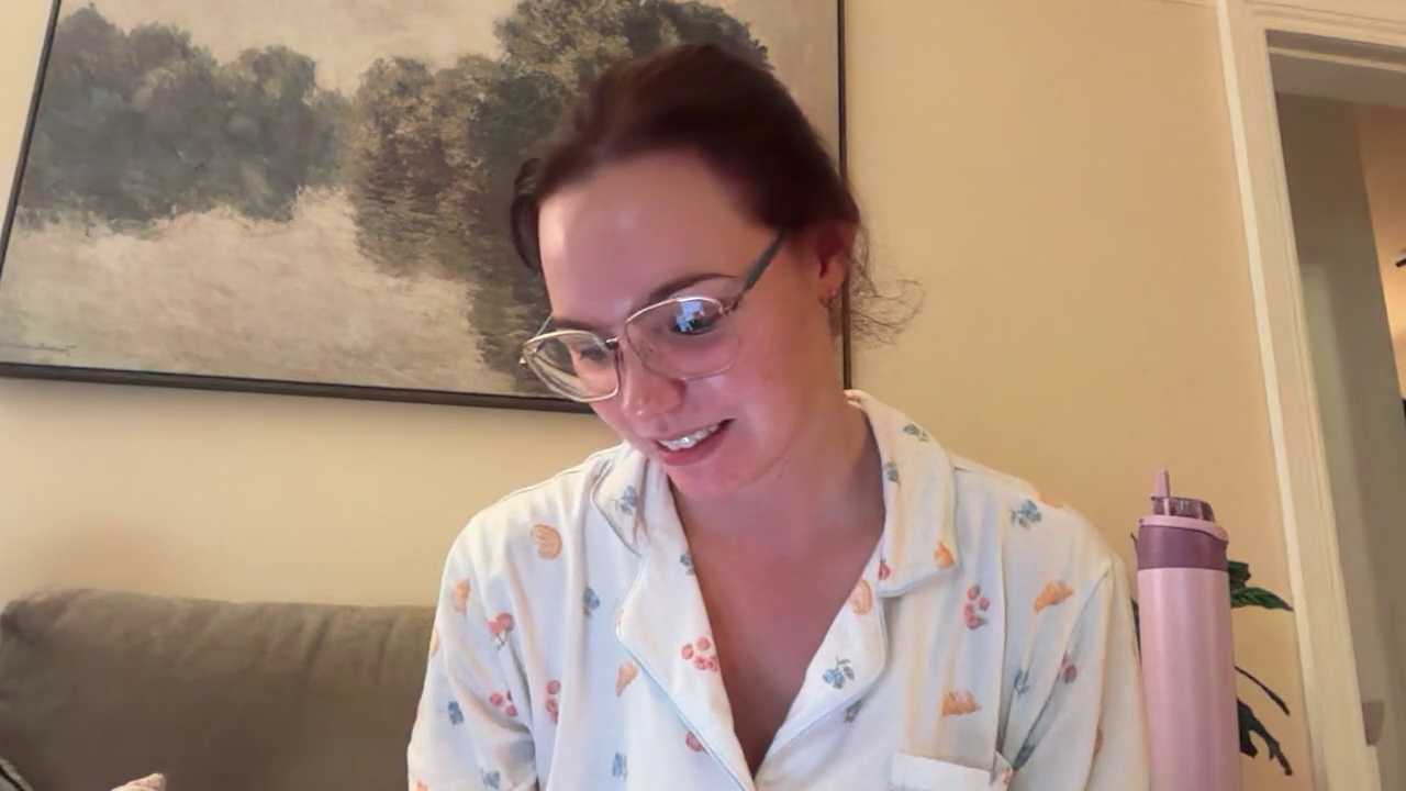 Natural-Ella31 cam recording