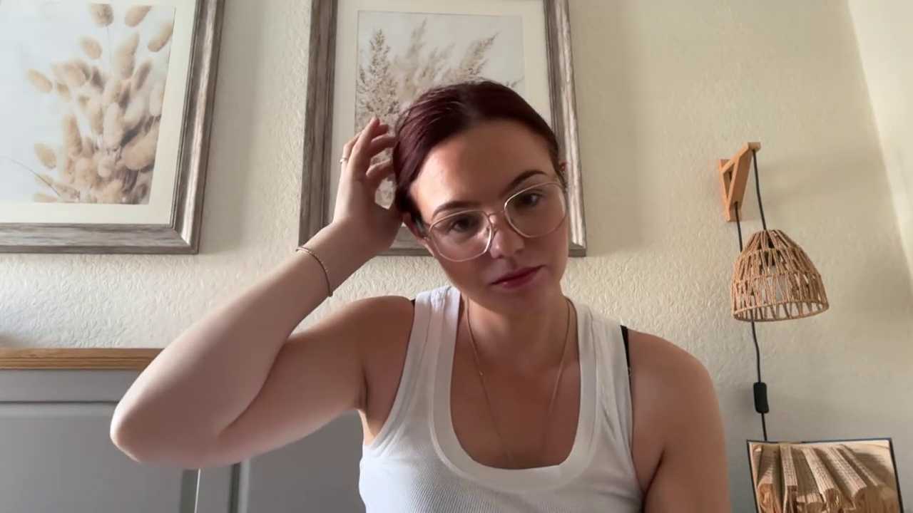 Natural-Ella31 cam recording