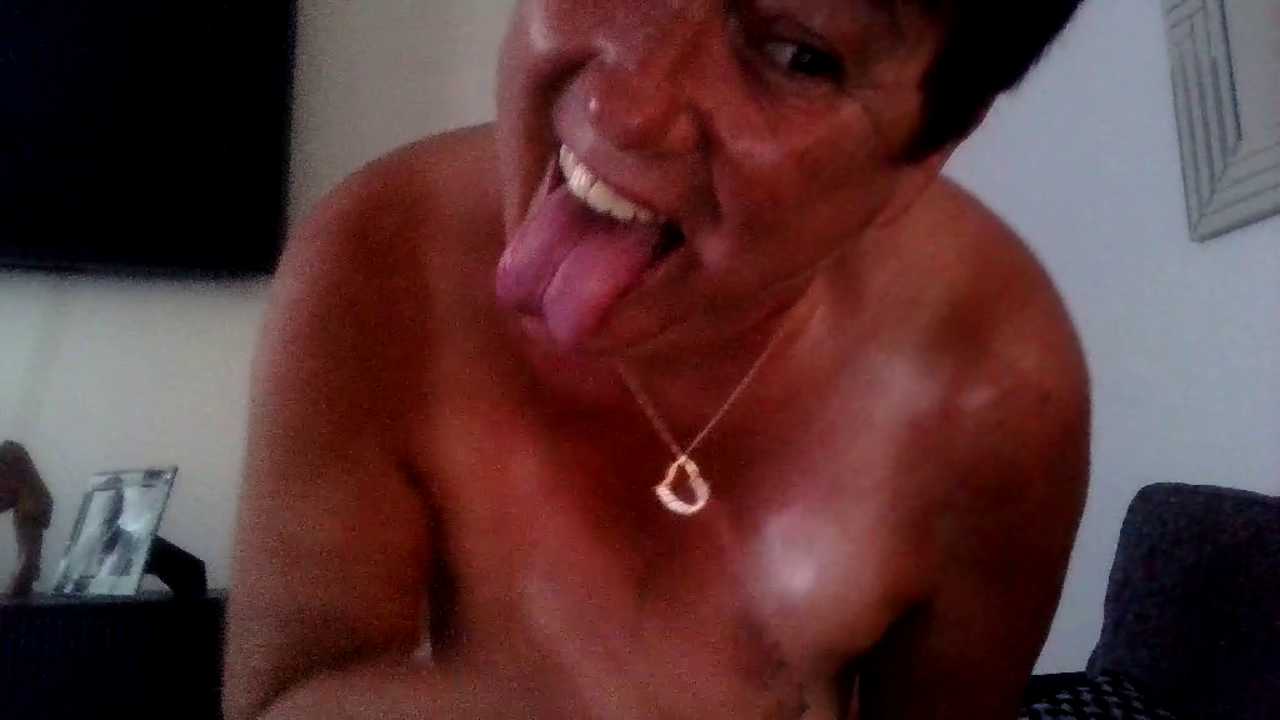NaughtyNessa53xx cam recording