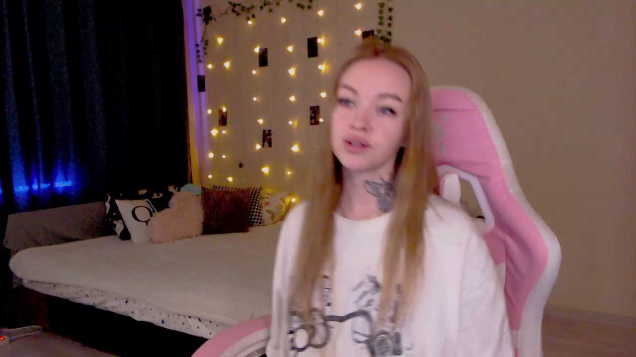 Naughty_Mable