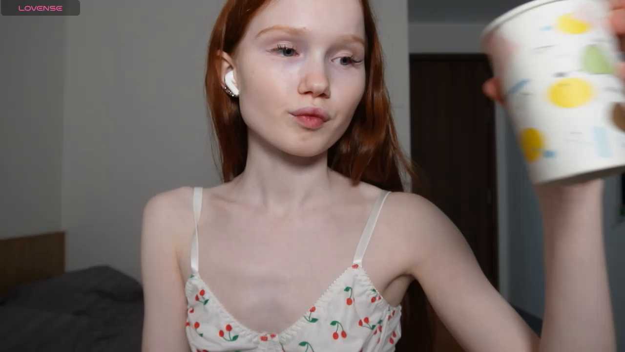 Nellie_baby cam recording