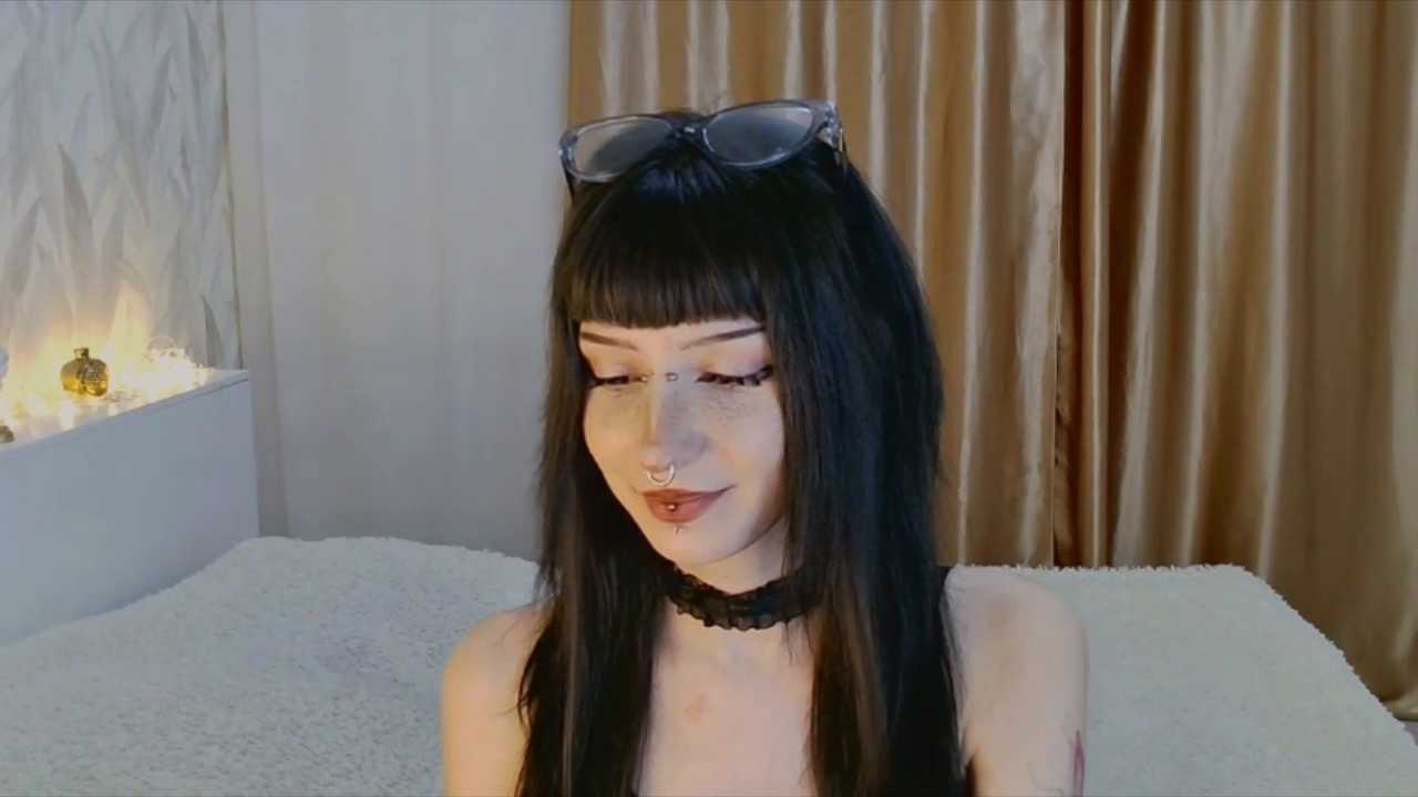 Nicole1sHere cam recording