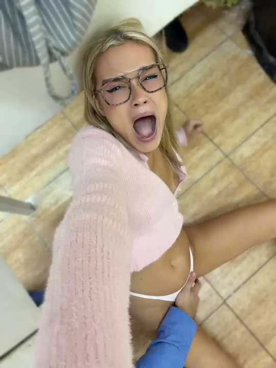 Nicoleevien Stripchat recording – Oct 21, 2026