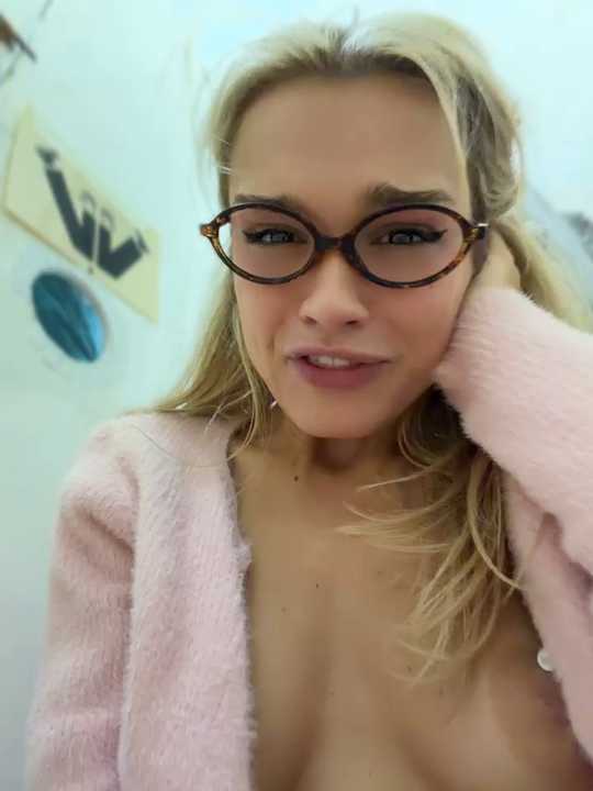 Nicoleevien Stripchat recording – Oct 22, 2026