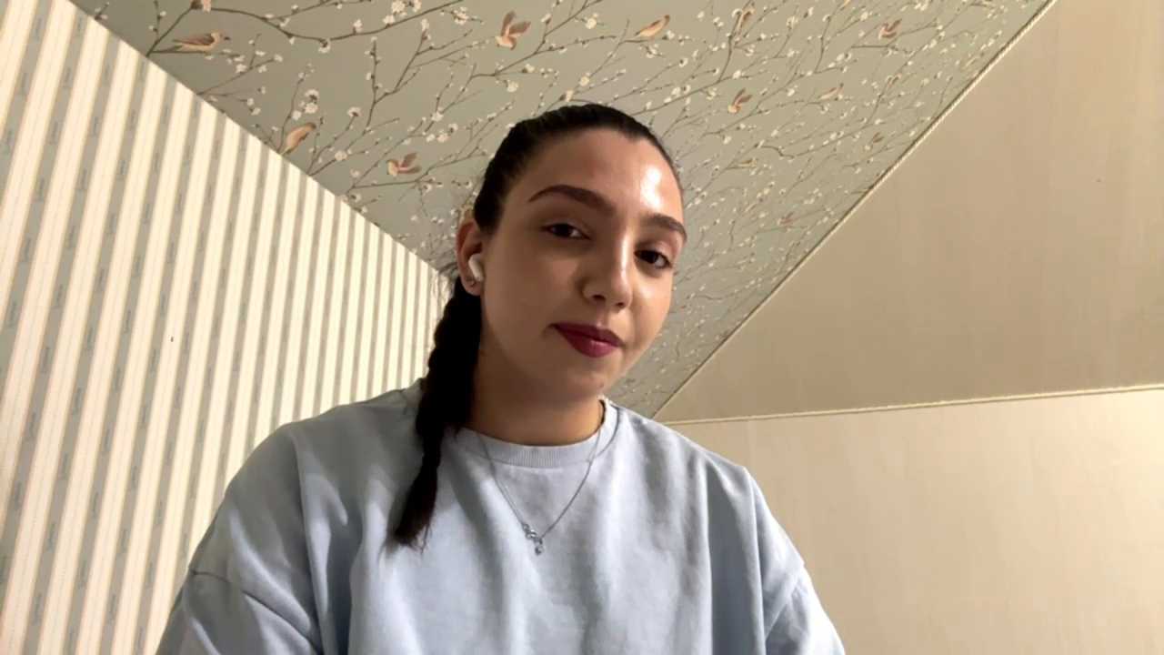 NidaRollman cam recording