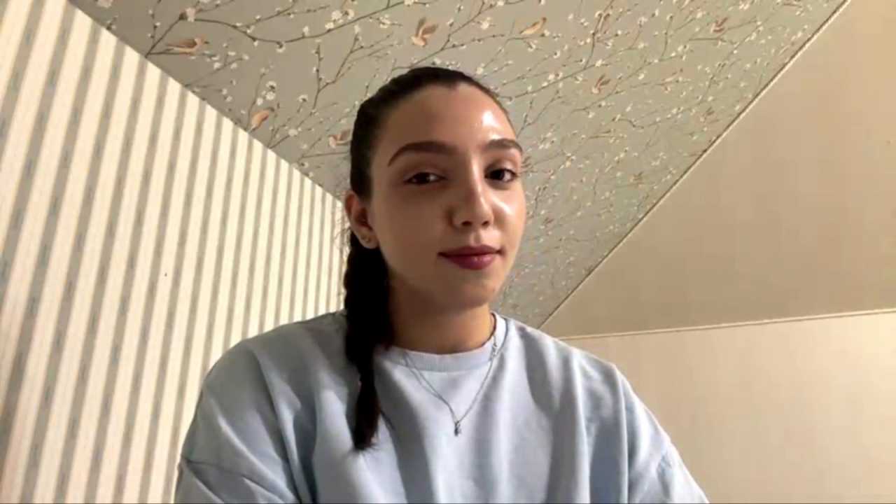 NidaRollman cam recording