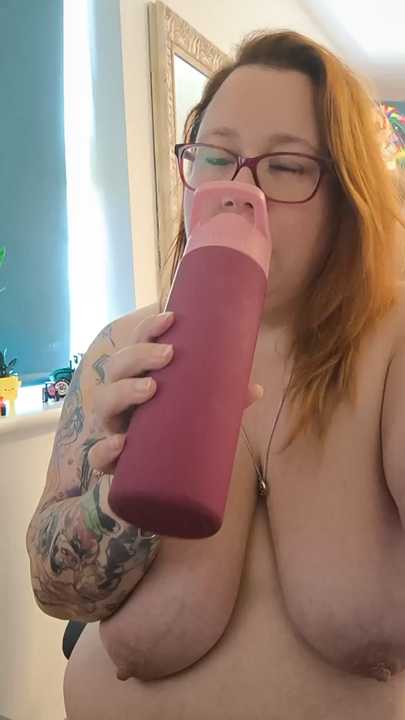 NikiDeeOfficial Stripchat recording – Oct 22, 2026