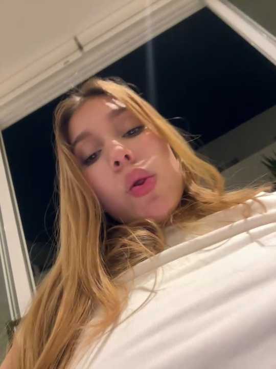 Nikii__ Stripchat recording – Oct 25, 2026