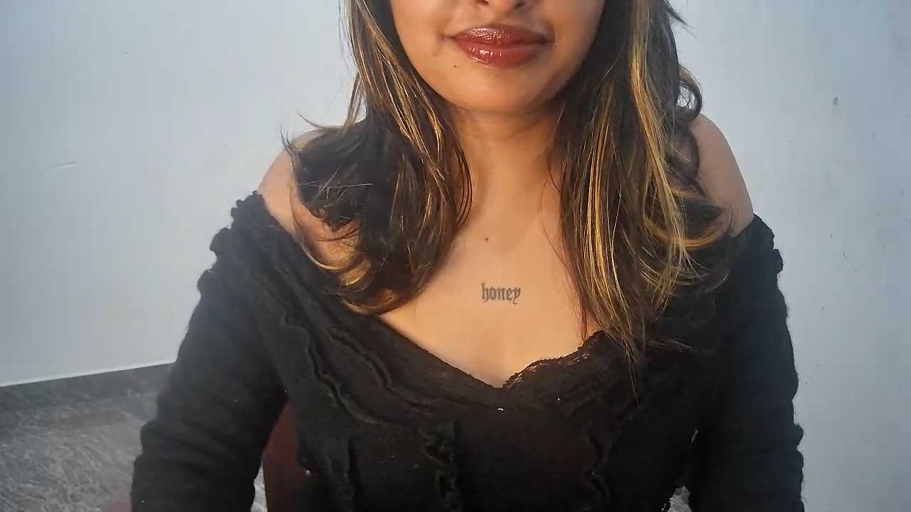 Nina_Pink_