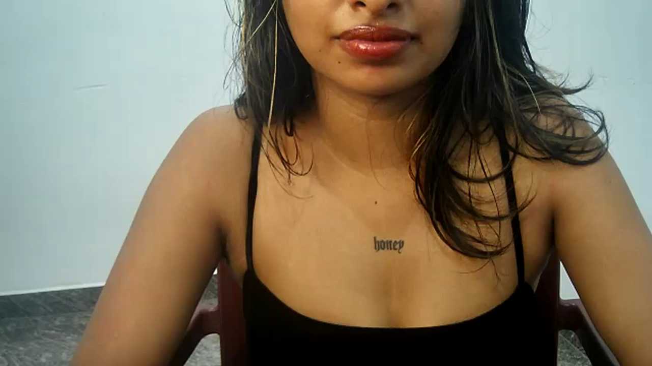 Nina_Pink_