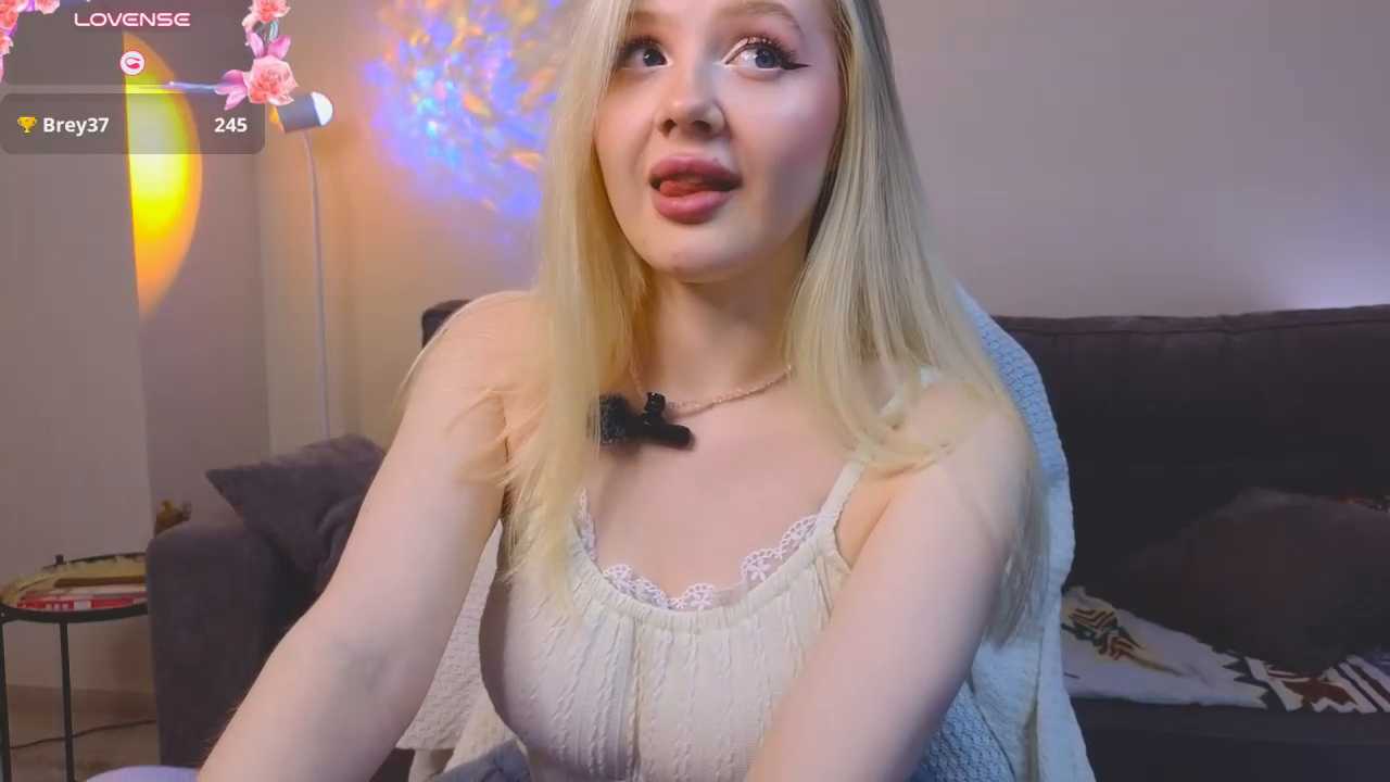 OliviaBrownn Stripchat recording – Oct 24, 2026