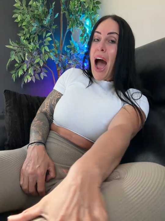 Olivia__Stone