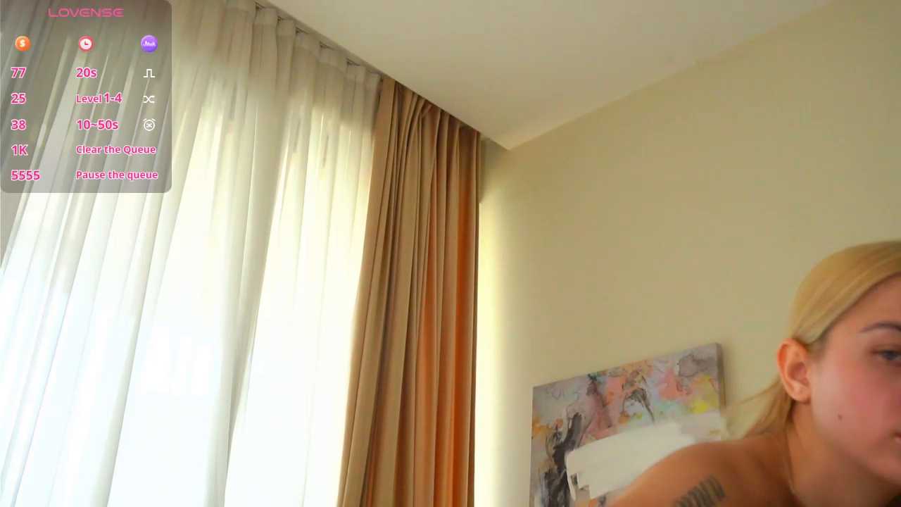 OlivlaTheMoon cam recording