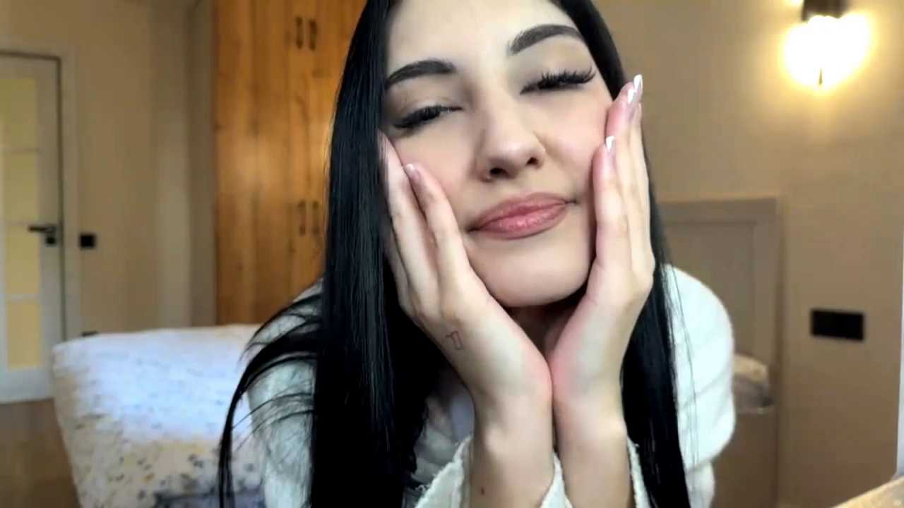 OnaChicalace Stripchat recording – Oct 24, 2026