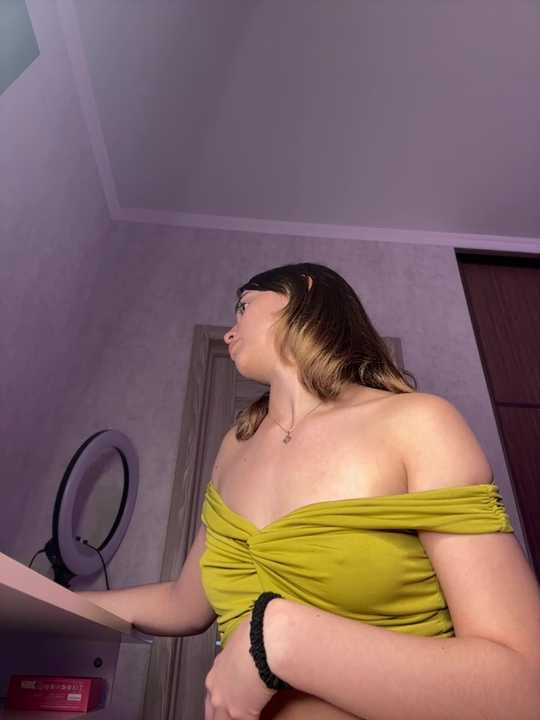 OneInaMILLION-- Stripchat recording – Oct 25, 2026
