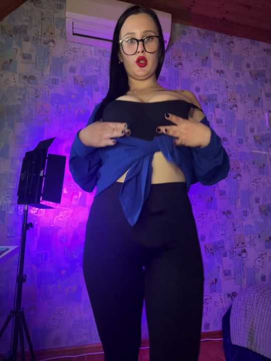 OopsBigTits Stripchat recording – Oct 24, 2026