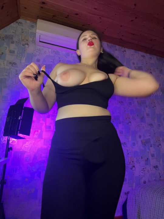 OopsBigTits Stripchat recording – Oct 24, 2026