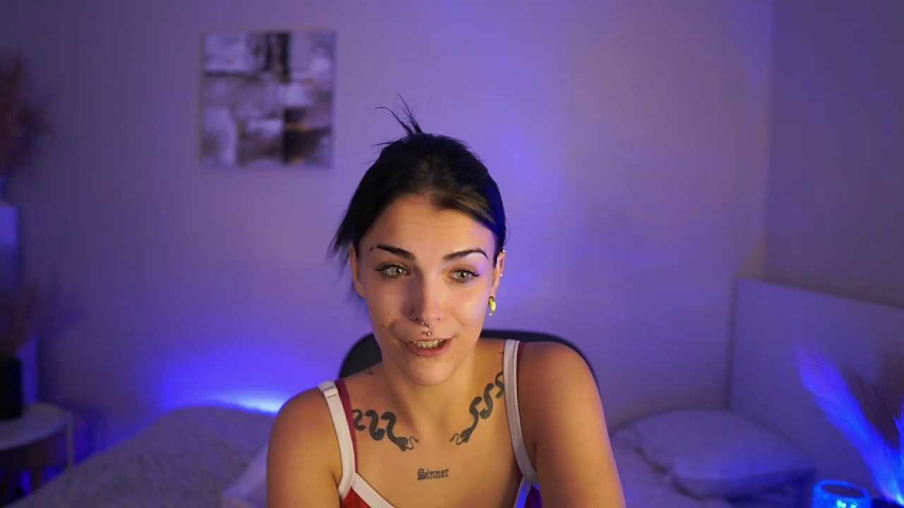 Pauline_2005