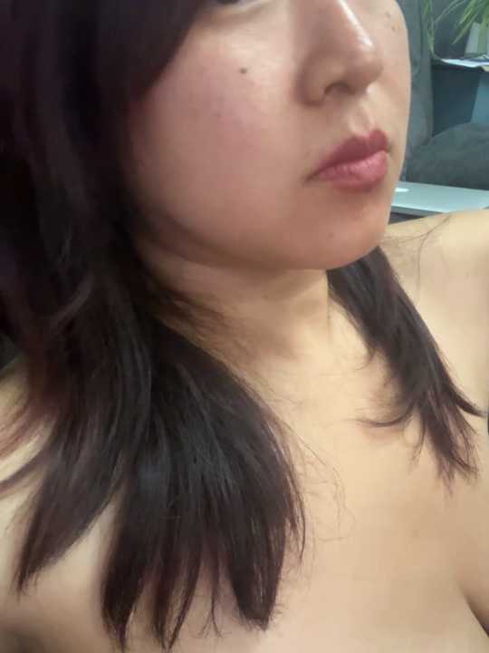 PeachSqueeze Stripchat recording – Oct 24, 2026