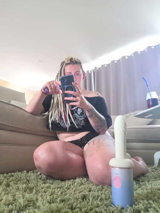 PinkTheHawk cam recording