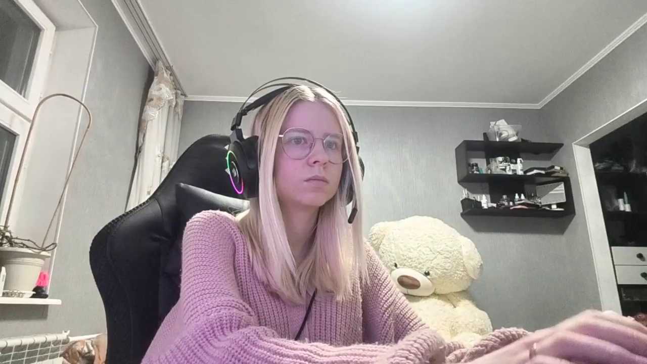 PlumyPrance cam recording