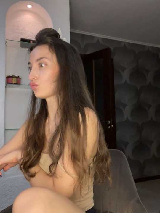 Polli_Kiss cam recording